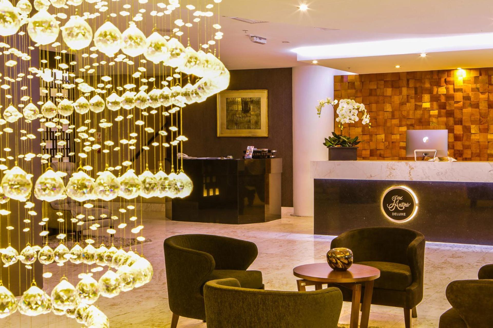 Jose Antonio Deluxe Hotel Lima Buitenkant foto